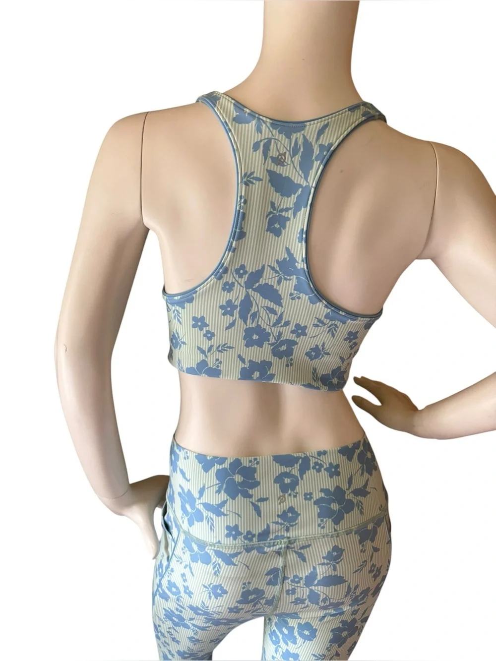 Peloton Blue Floral on Cream/Green Striped Women's Sports Bra & Leggings Set, M